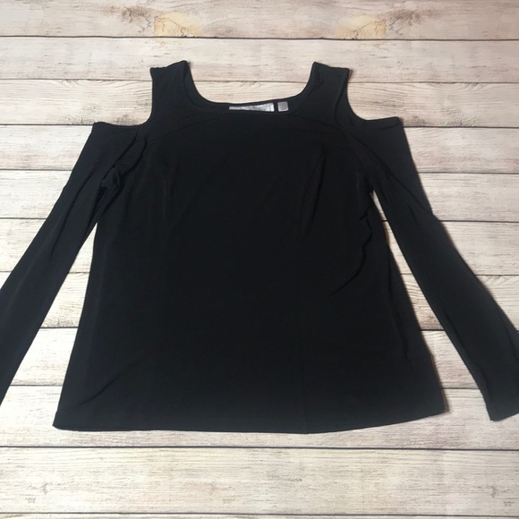 George Simonton Tops - George Simonton cold shoulder top!